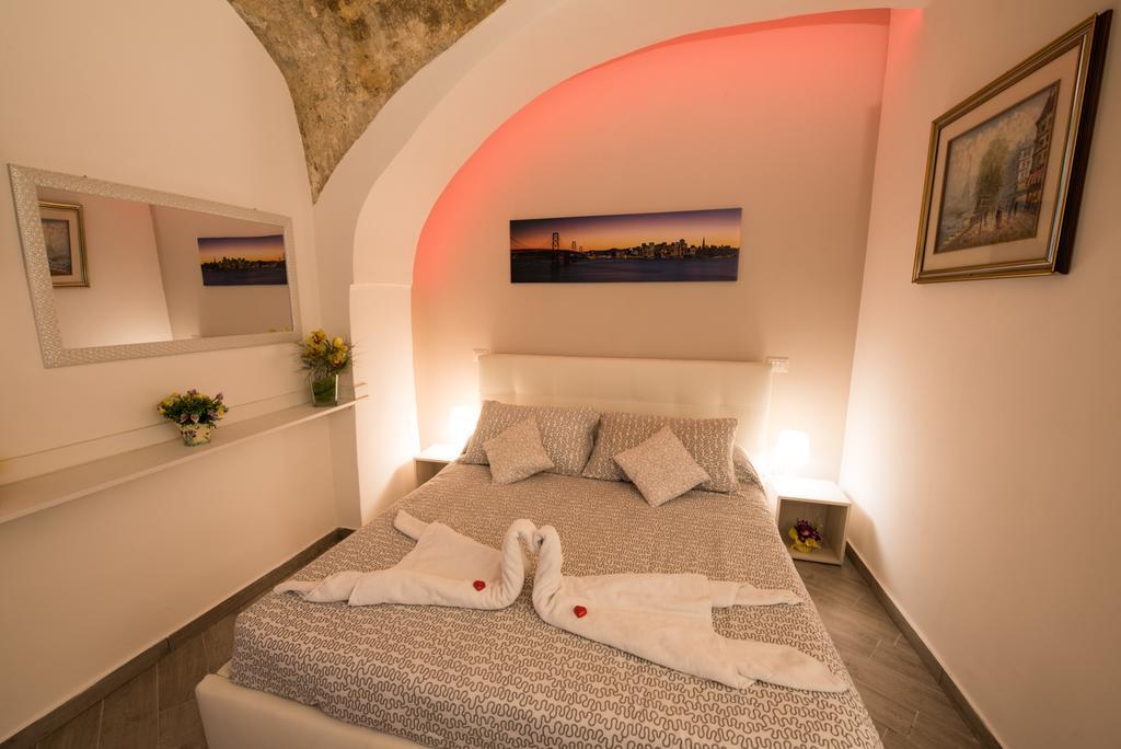 Petros Room Camere Salerno Exterior photo