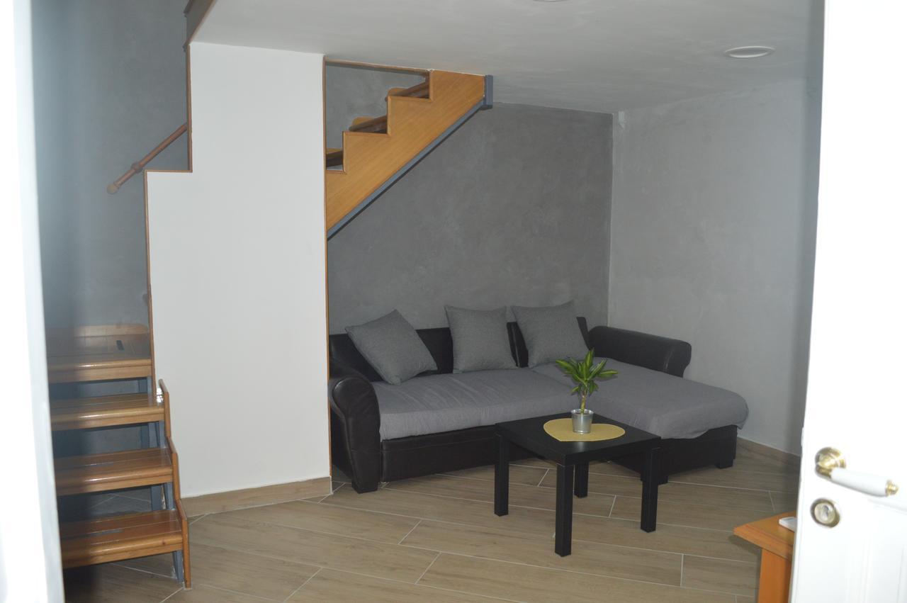 Petros Room Camere Salerno Exterior photo